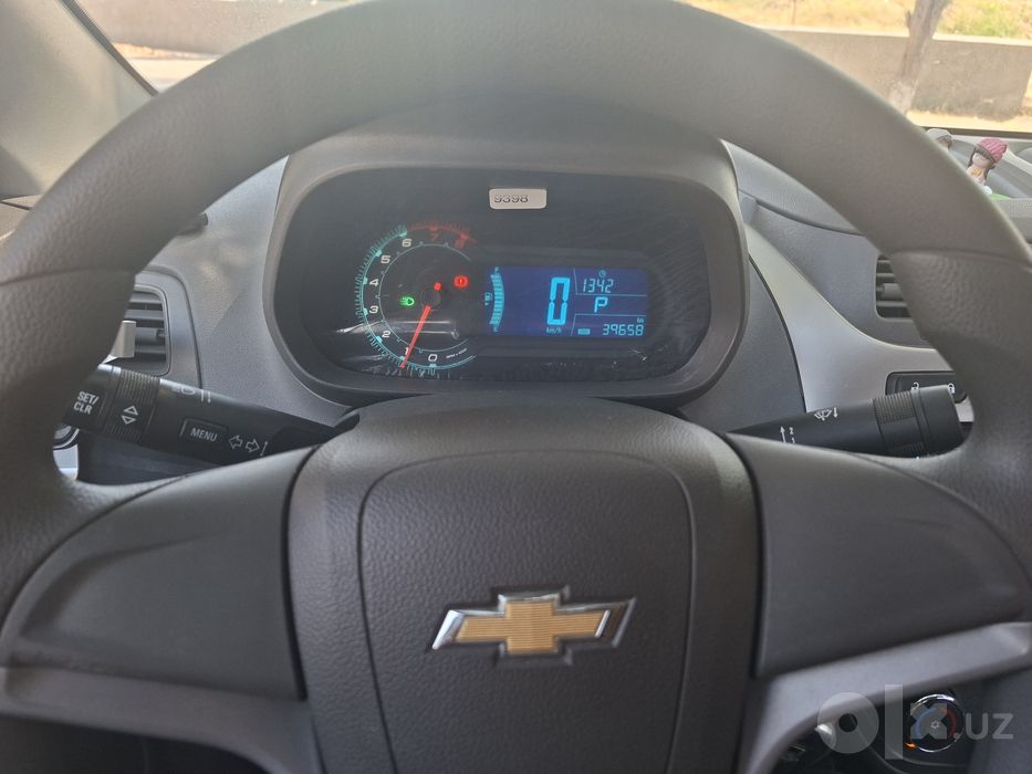 Автомобил Chevrolet Cobalt LTZ.