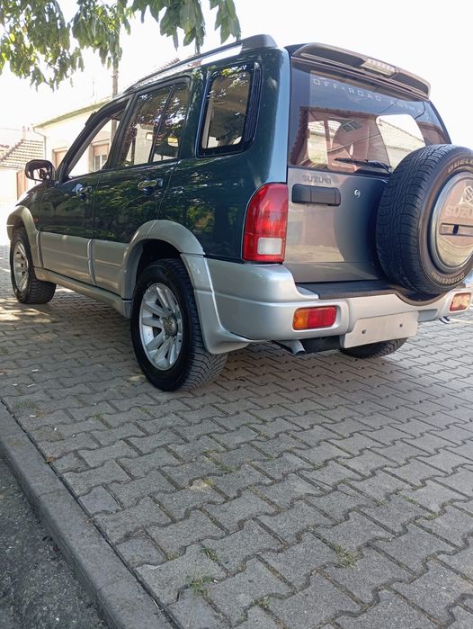 Suzuki grand Vitara Benzina 2.0 Autoturism