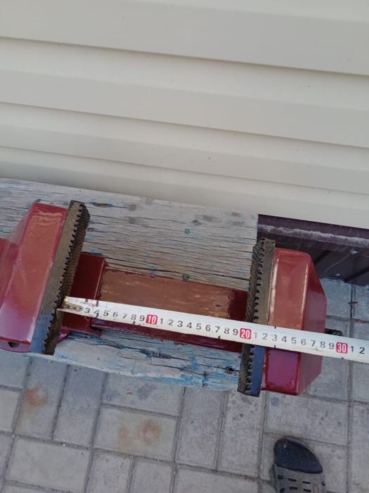 Тиски ,мощные