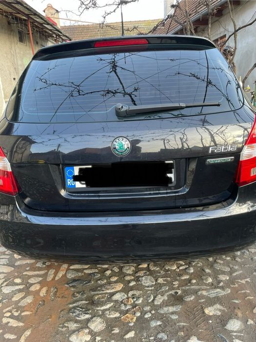 SKODA Fabia 2011 — imagine 4
