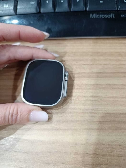 Apple Watch Ultra 2, 49 mm Titanium Alpine Loop Indigo (M) Impecabil