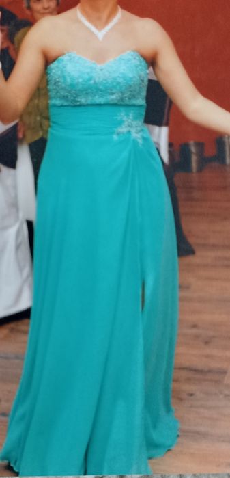 Рокля, обувки и чанта