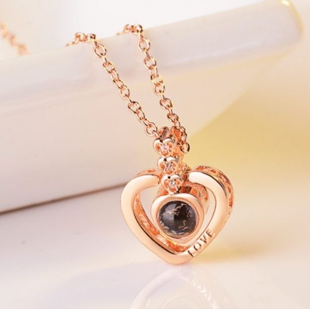 Отличный подарок  Кулон сердце Я тебя люблю на 100 языках мира