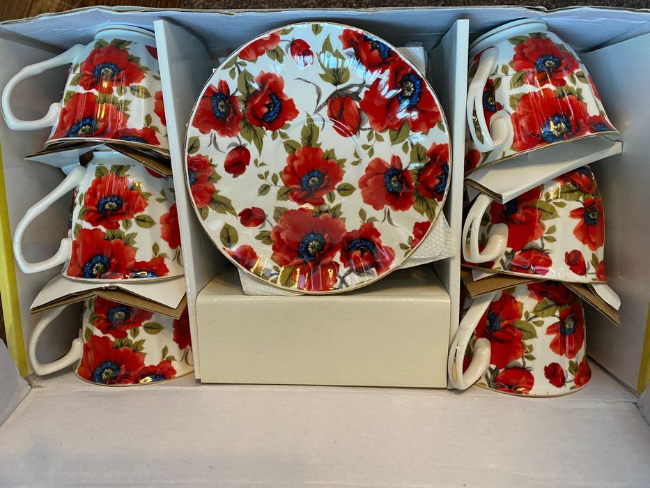 Новые наборы посуды из дома. Срочно