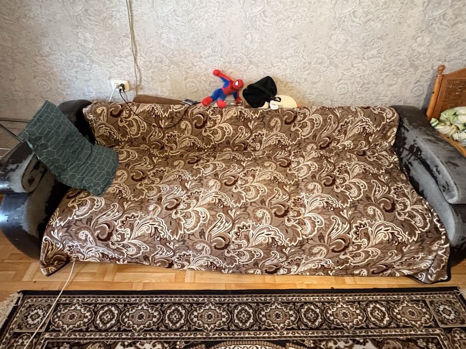 Диван отдам даром