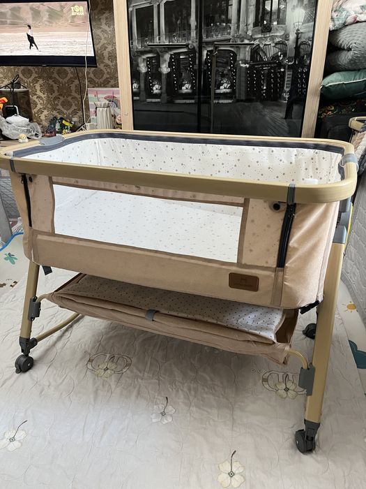 Продам срочно манеж детский