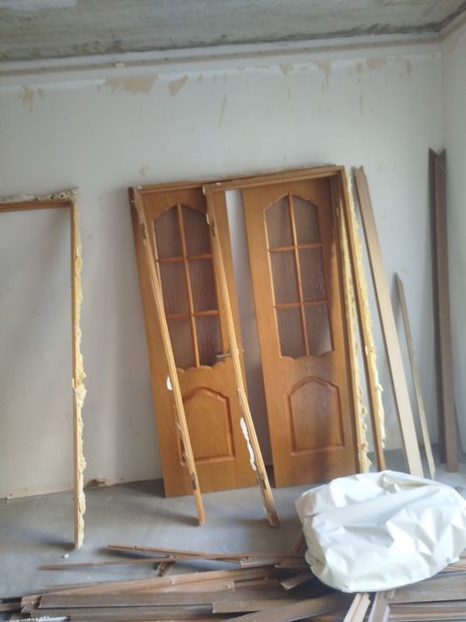 Продам двери деревянные