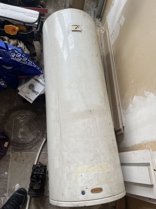 Бойлер Аристон 200литра