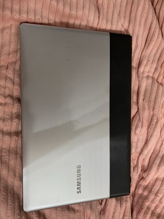 Samsung 300E- в хорошем состоянии!!!