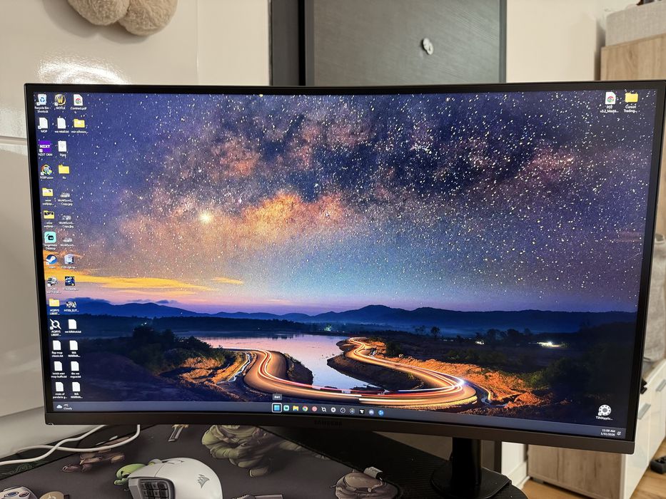 Monitor samsung c27jg50 2k Curbat 27” 144hz.