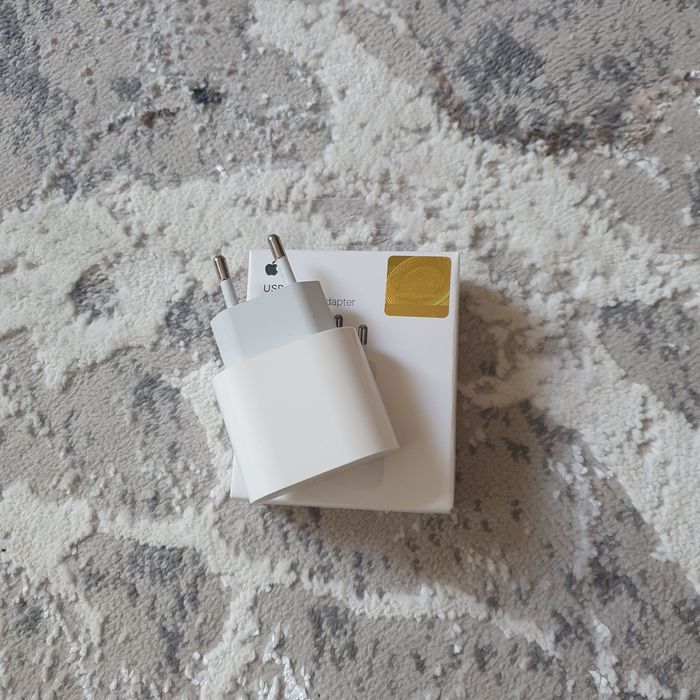 Адаптер для айфона 20W оргинал