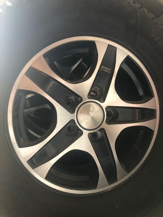 Продам шипы р16 с дисками Скад