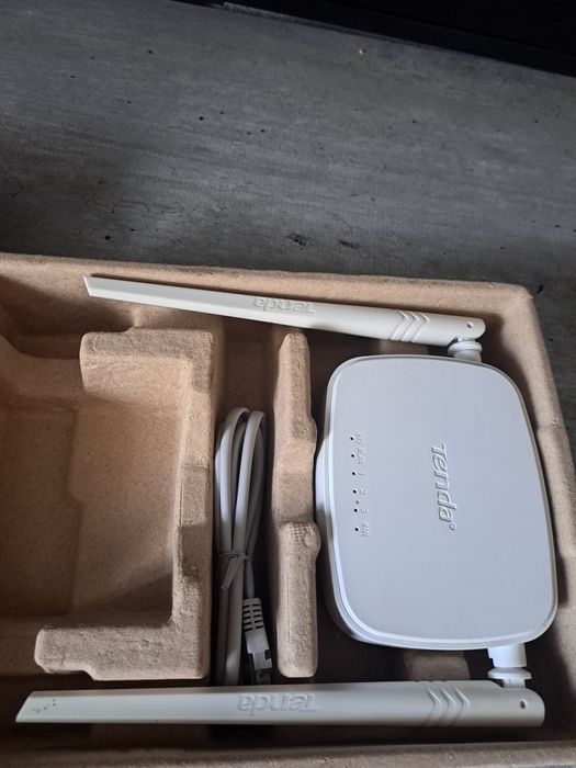 Продам Wi - FI роутер новый