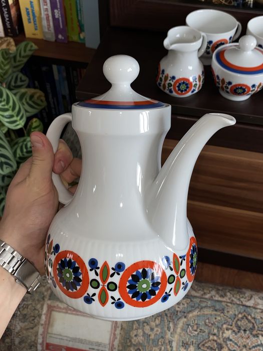 Непълен винтидж порцеланов сервиз Winterling