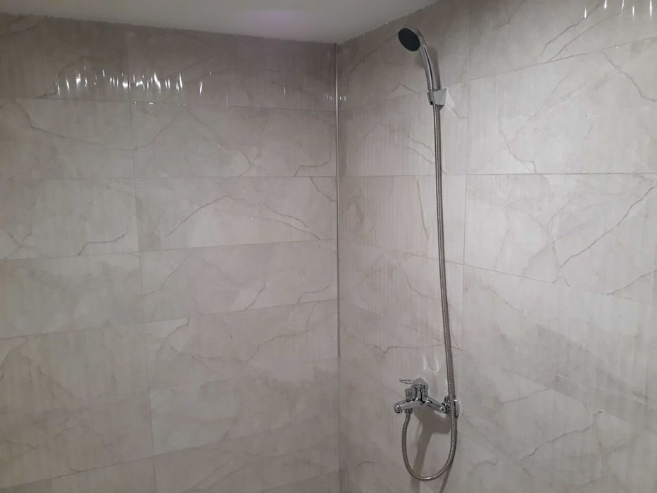 Продавам Вила на 2 етажа в село Малево до Хвойна