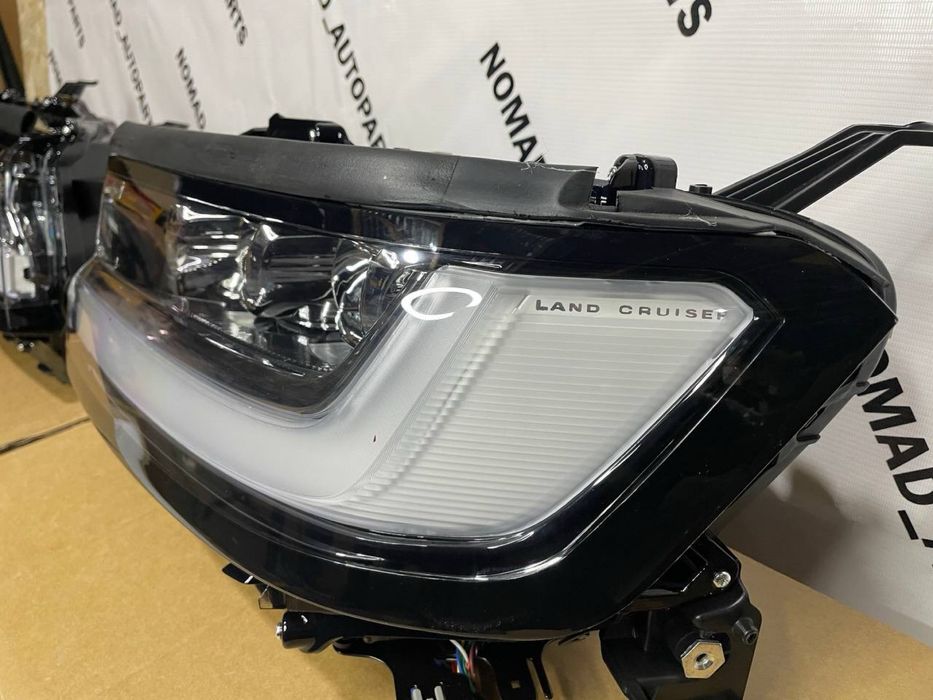 Фары Ленд Крузер 300 от полной