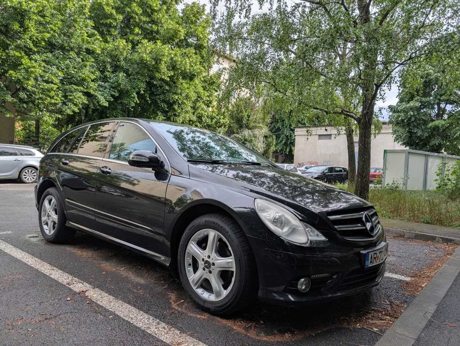Mercedes-Benz Clasa R (W251) R 280 CDI V6 (190 CP) 4MATIC G-TRONIC 2009 7 locuri