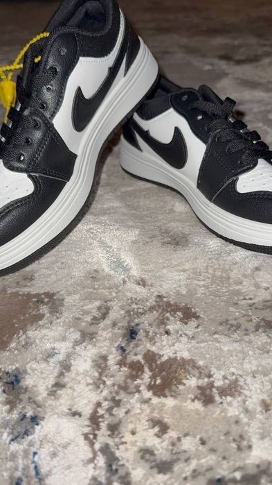 Yengi krasofka nike