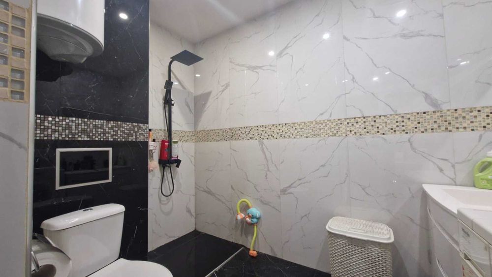 Продава се Двустаен апартамент в Пловдив, Кючук Париж - 67 кв.м за 1792 €/кв.м - Снимка #3