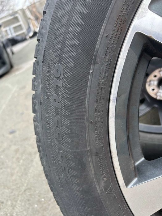 Продавам 4 бр. летни гуми Michelin Latitude Sport 235/55/19 DOT 2821.