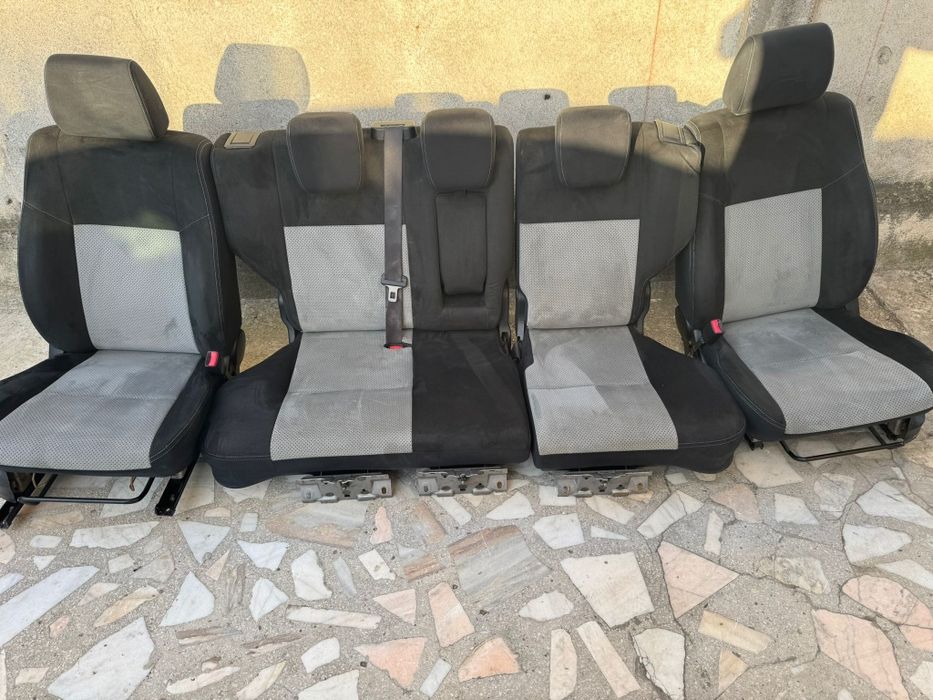 Interior Piele alcantara  suzuki  Gran vitara  nou!!!Fete uși /Scaunele fata cu incazire