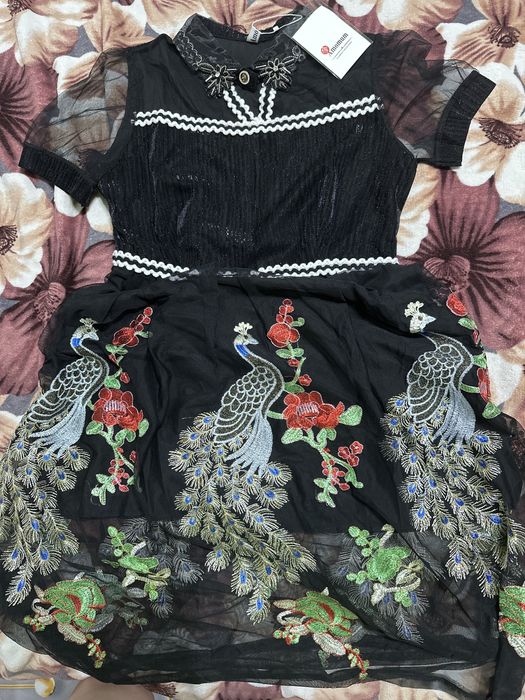 Нарядное платье