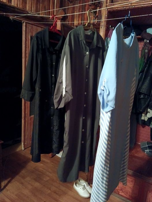 Продам 3 платья не дорого .