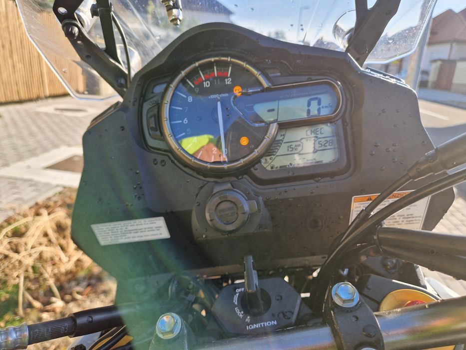 Suzuki v-strom DL 1000. 2015. BUMOT