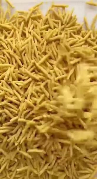Vând paste tăieței fidea de casa bio la 50 kg livrez și la domiciliul clientului.
