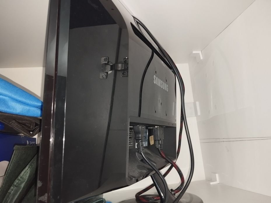 Монитор Samsung p2050 хороший