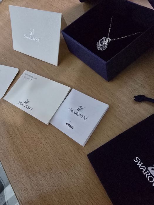 Pandantiv Swan
Tăieturi mixte, Lebădă, Albastru