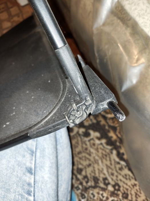Vând Paravânt pentru mai multe detalii în privat sau la numărul de telefon