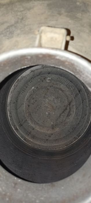 Продаю оцинкованный бидон большой