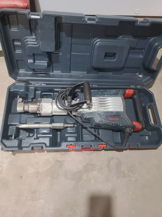 Продаётся 3-отбойних молотка