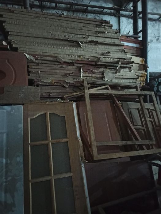 Продаются  двери