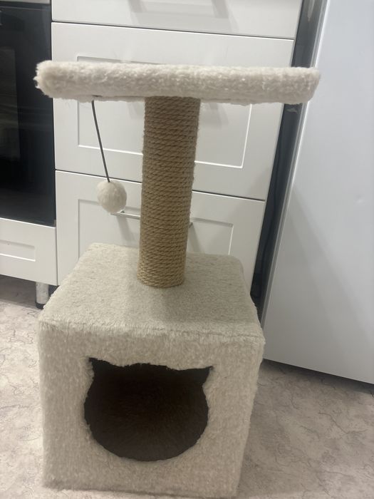 Домик для кошки продам