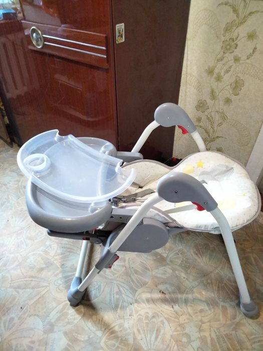 Кресло для кормления ребенка