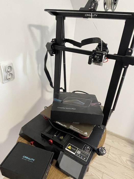 Imprimanta 3D CR-10 Smart Pro