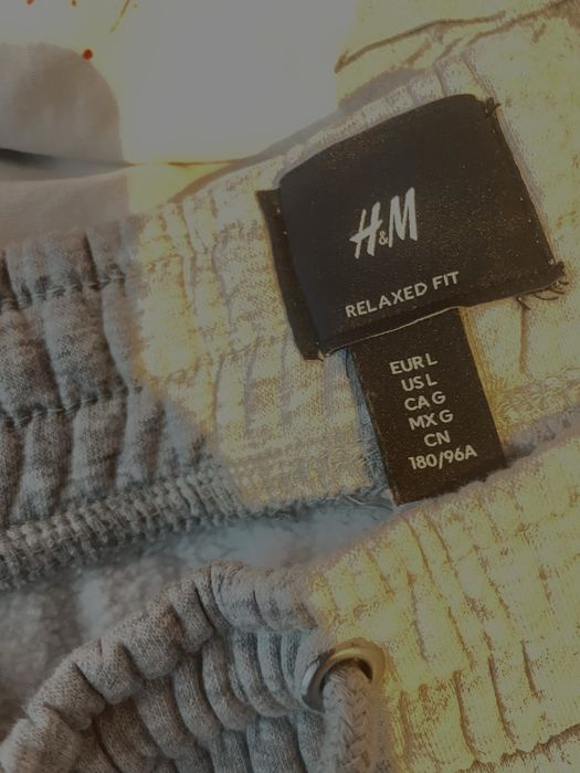 Продавам Relaxed fit панталон от H&M, Л размер