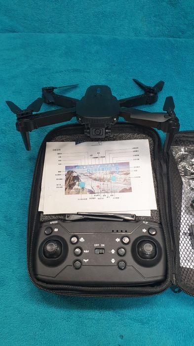 Drona Noua cu Camera Hd – 2 baterii, telecomanda, accesorii de rezerva