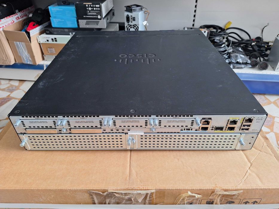 Cisco 2921 CISCO2921/K9 Integrated Services Router – Refurbished – Original Box