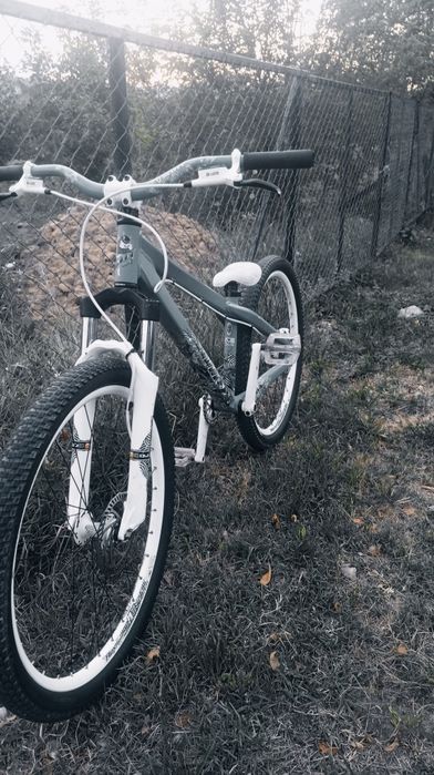 Vand sau schimb cu orice!dati mesaj pe whatsapp