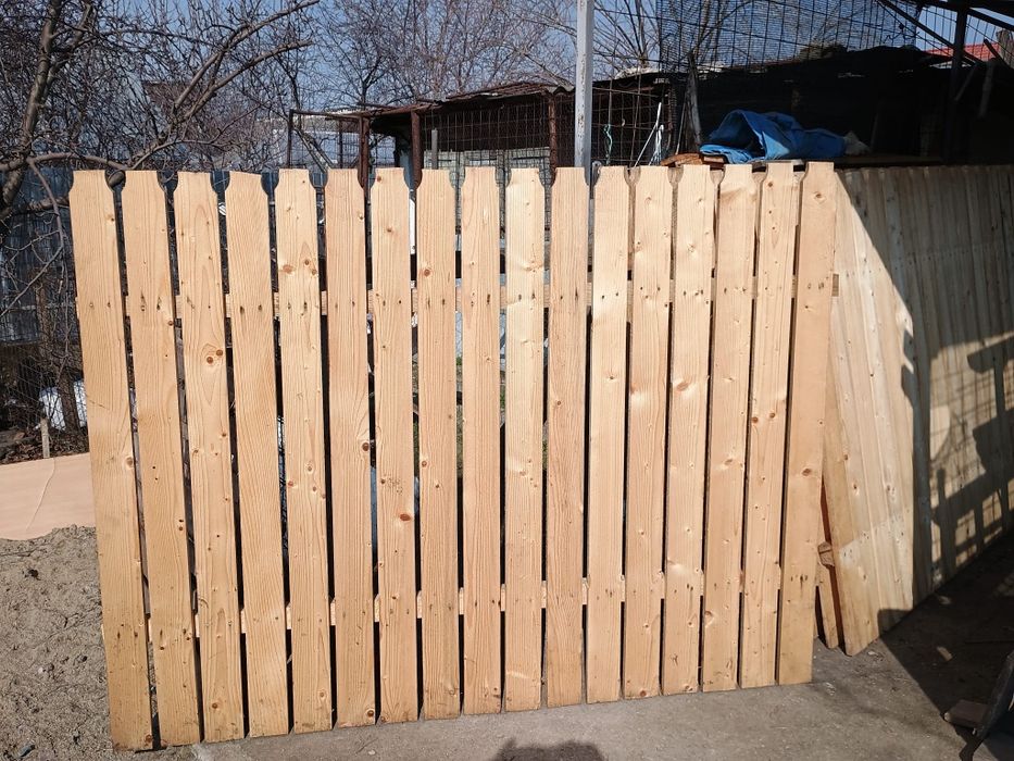 Panouri gard din lemn lacuit 1.5m x 2m