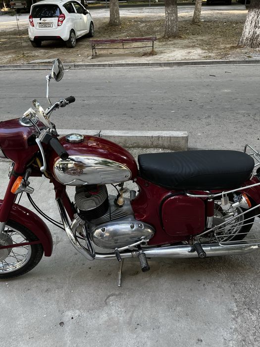 Продам мотоцикл Jawa старушка