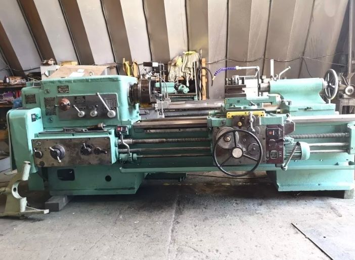 Продам токарный станок дип 300