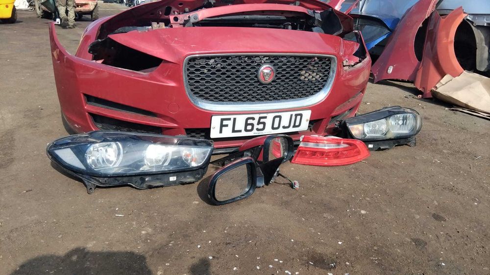 Oglinda stanga/dreapta Jaguar Xe an 2015