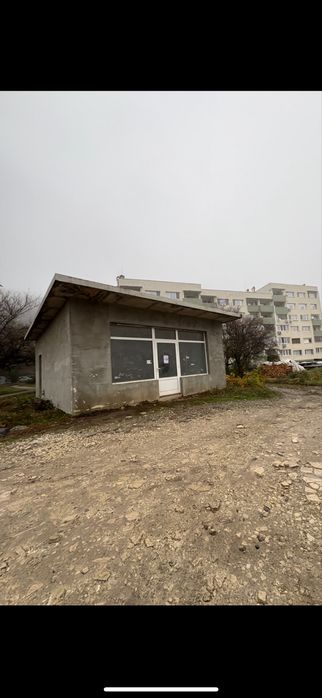 Продава се помещение- гр. Берковица Ж.К. “Заряница” . 53 кв.м