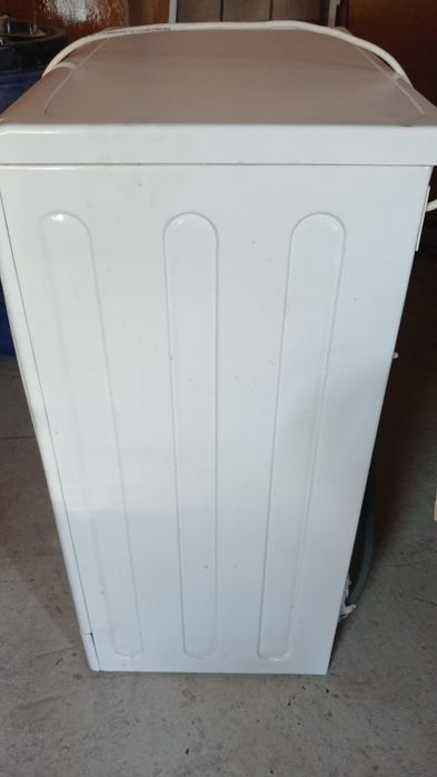 Indesit продам почти новая