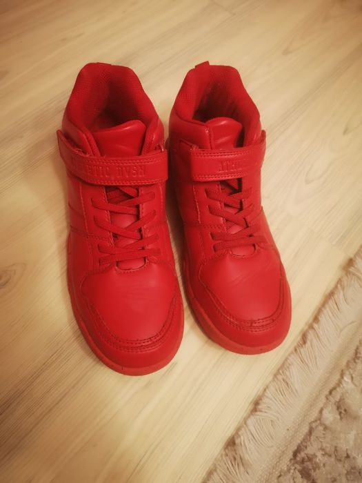 Ghete înalte copii gen Nike, Adidas, nr 38 impecabile!