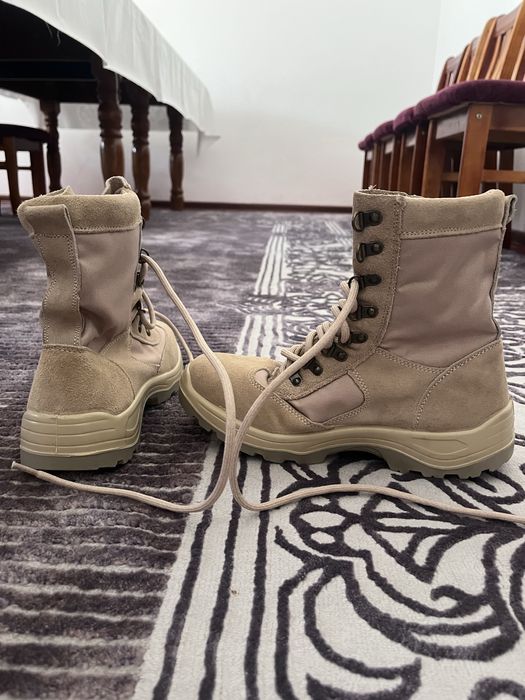 Берцы новый  41 размер